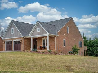 60 Stonewall Dr, Daleville, VA 24083