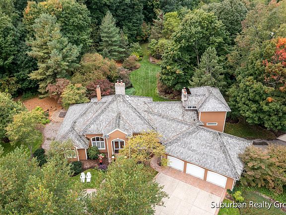 2nd image of 6031 Hillsborough Ct SW