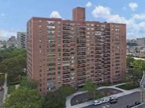 10 Huron Ave, Jersey City, NJ