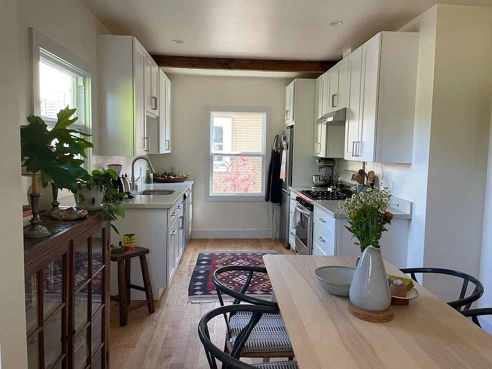 1st image of 375 44th St