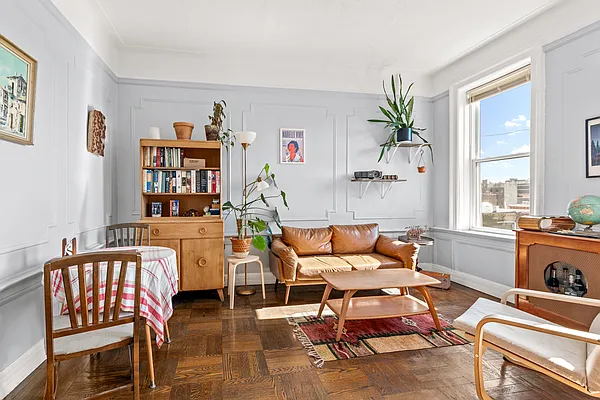 374 South Second Street #33