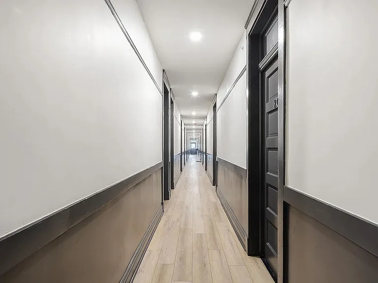 1023 N Broadway #304 — Photo 13