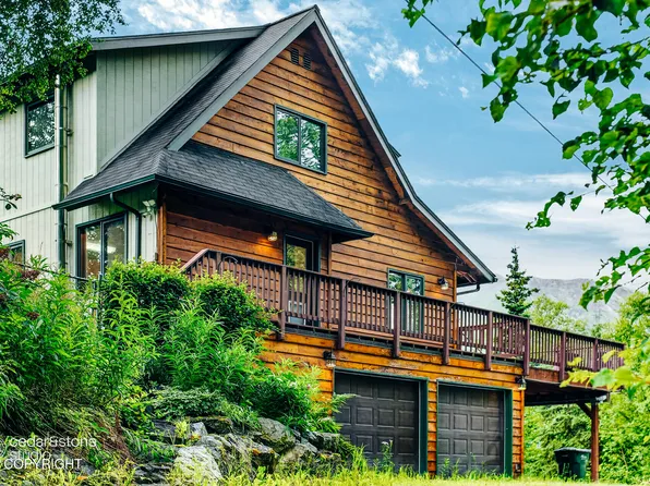 4441 Panther Dr, Eagle River, AK 99577