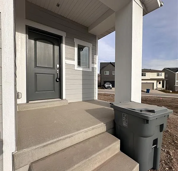 1508 W Charmer Ln — Photo 2