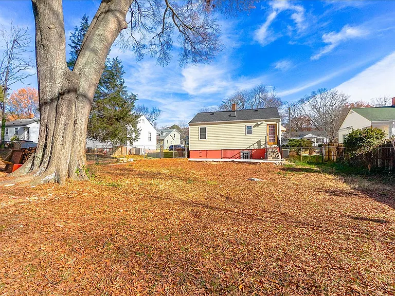 1007 Grayland St #A — Photo 4