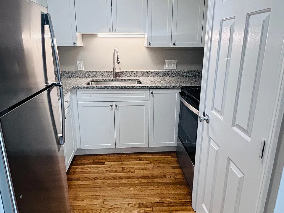 23 Division St #3