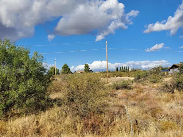 20014 E Lakeside Rd, Mayer, AZ 86333