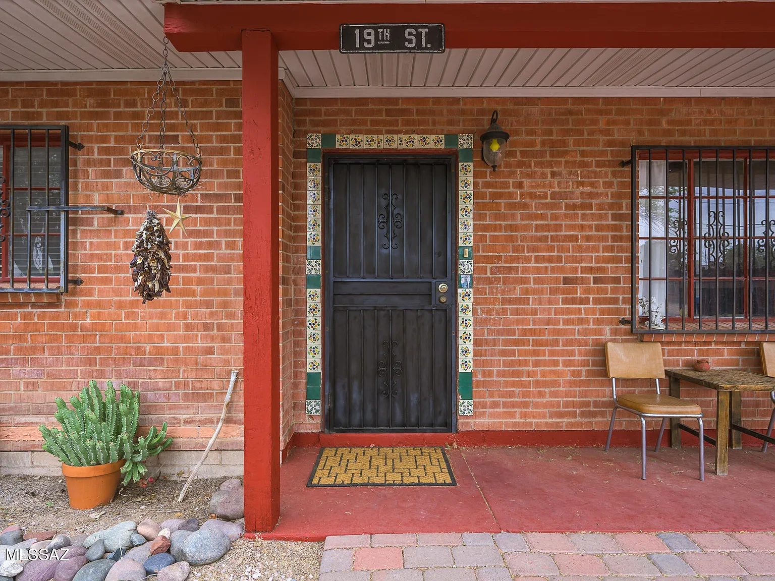 3 bed, 1.5 bath, 1710 sqft, $2,100 — Photo 4