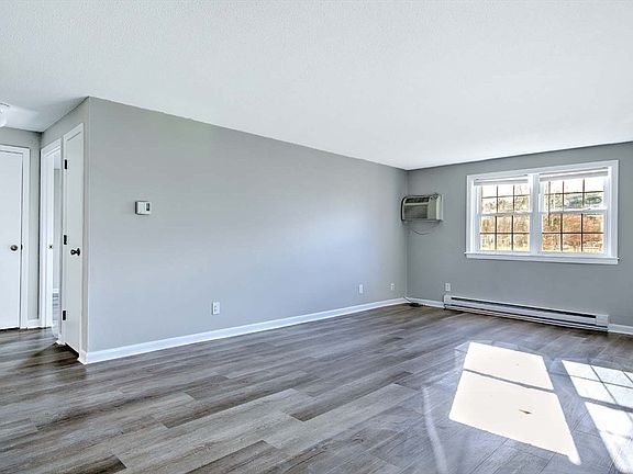 5th image of 91 Pleasant St APT A6