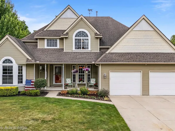 20221 Oporto Ave, Livonia, MI 48152