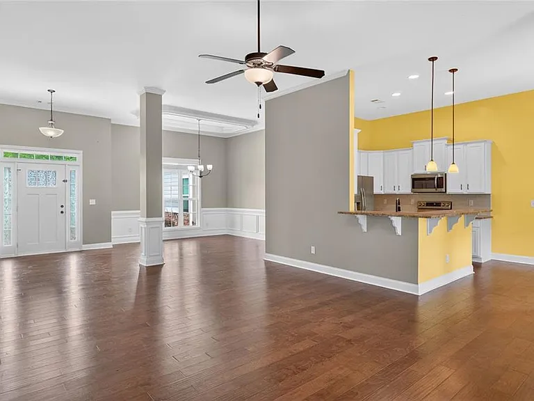 80 Whitley Ct — Photo 8