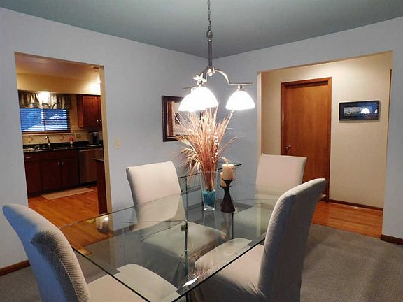 4th image of 525 Kittery Ln