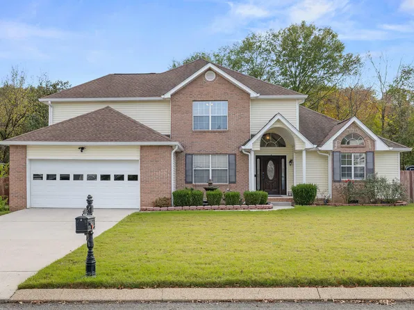 1671 Chase Meadows Cir, Hixson, TN 37343