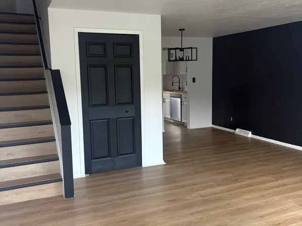 4480 Granada Blvd APT 21, Warrensville Heights, OH 44128