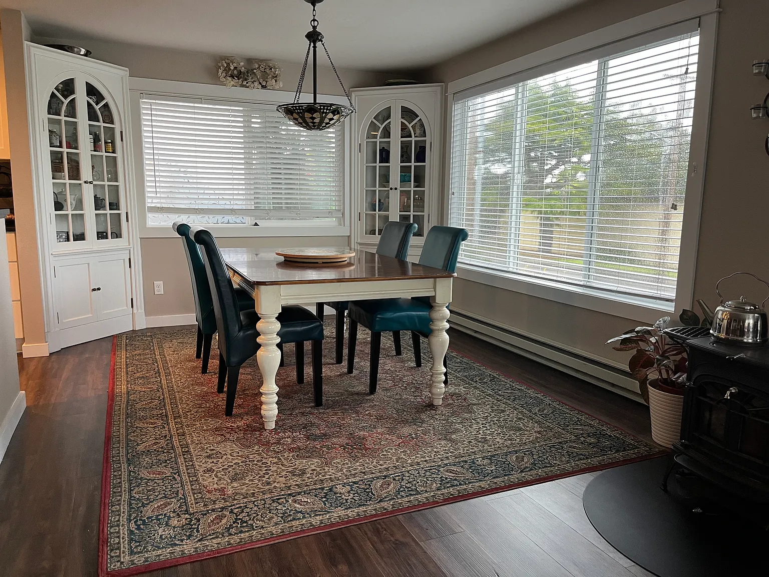 3 bed, 1600 sqft, $3,200 — Photo 4