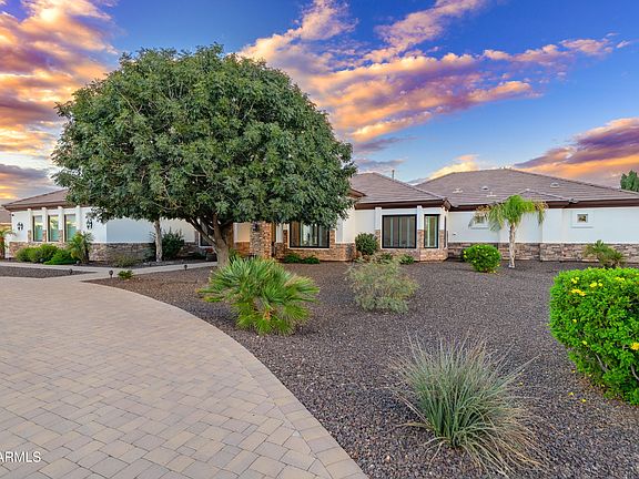 3rd image of 11410 E BELLFLOWER Court