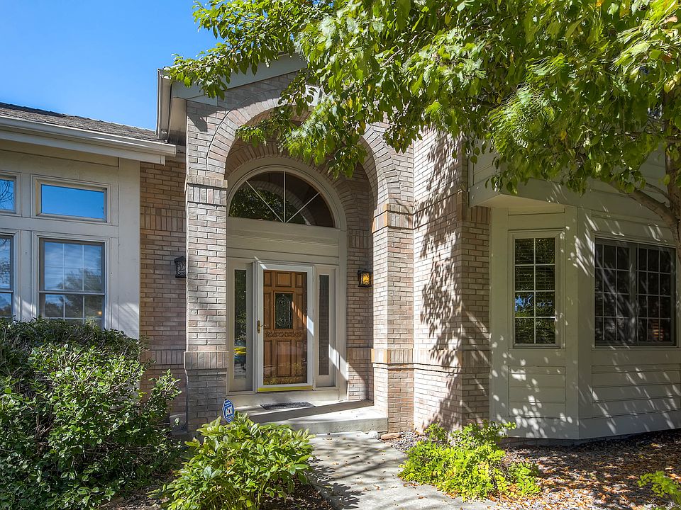 2nd image of 5931 S Cimarron Way