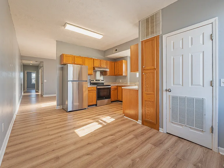 237 Benton St #201 — Photo 2