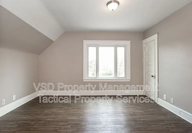3408 E 140th St #2 — Photo 8