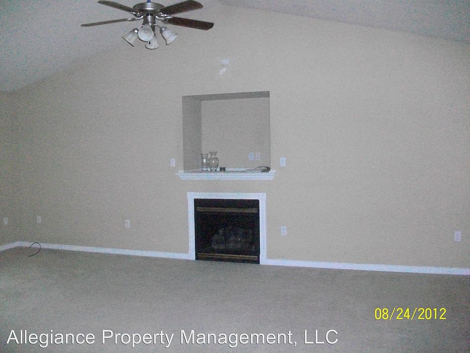 2nd image of 5116 Hemlock Rd