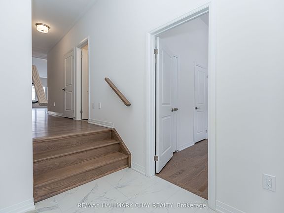 3rd image of 3041 Sandy Acres Ave