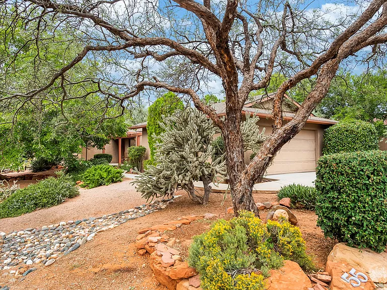 55 Quartz Dr — Photo 7