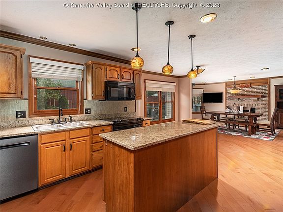 5th image of 106 Beechvale Dr