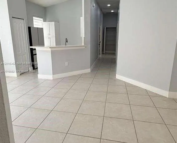 2120 NE 37th Rd — Photo 8
