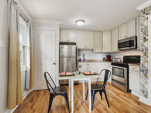 3rd image of 4938 Tchoupitoulas St