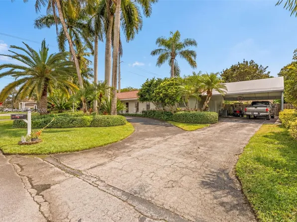 8200 SW 185th Ter, Cutler Bay, FL 33157