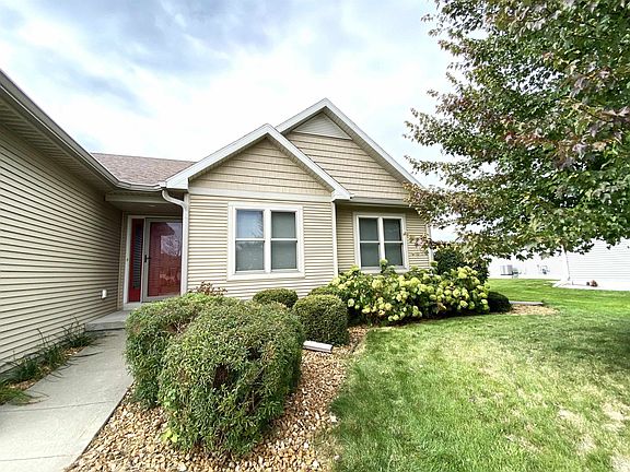 3rd image of 626 Vista Cir