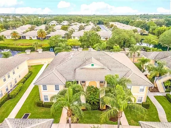2nd image of 600 Mirabella Cir