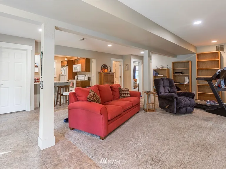 1875 W 75th Ln — Photo 17