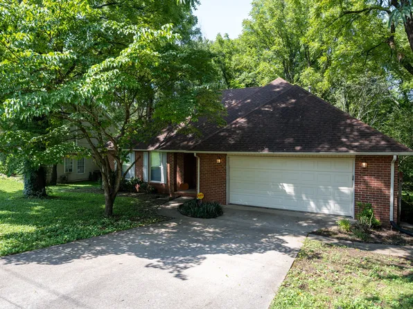 1324 Marymont Dr, Murfreesboro, TN 37129