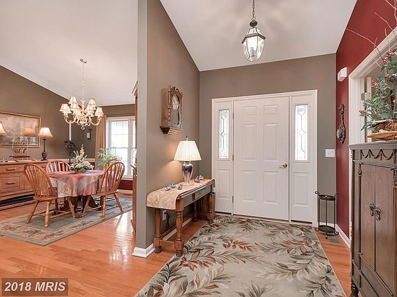 Interior (General)-Foyer