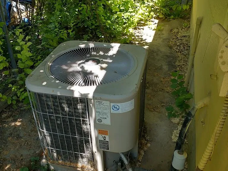 EXTERIOR AC UNIT