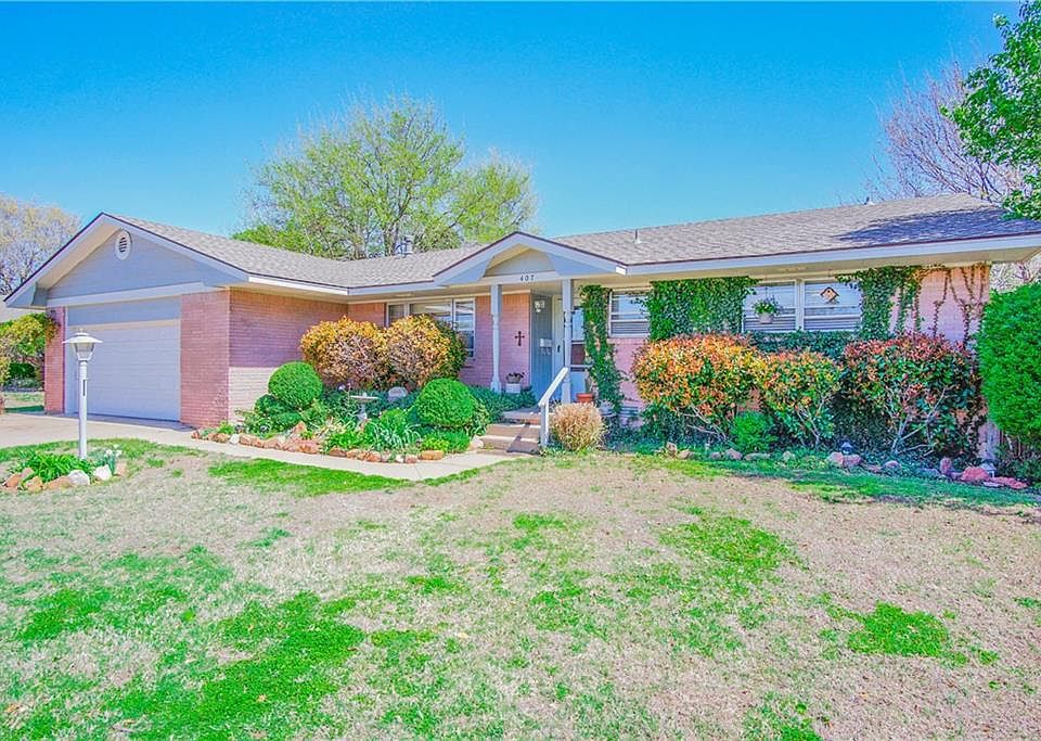 1st image of 407 Sundown Dr