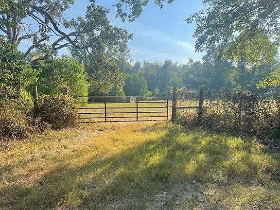 4th image of 940 Bill Jones Rd