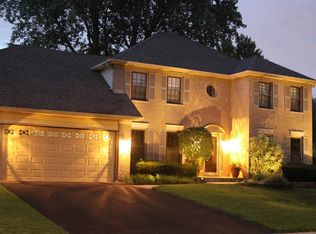 269 Winding Creek Dr, Naperville, IL