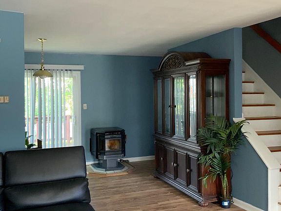 3rd image of 3 Oakwood Ct