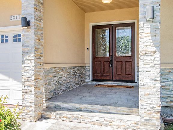 4th image of 2301 Grimsby Ct