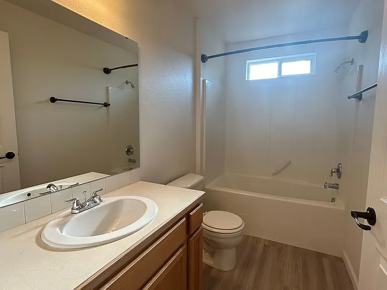 10054 W. Garverdale Lane Boise, ID 83704 — Photo 10
