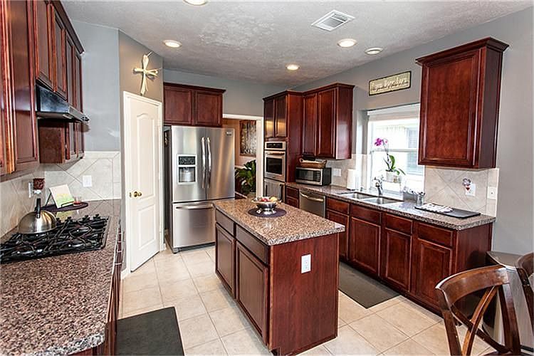 1st image of 615 Biscayne Bend Ln