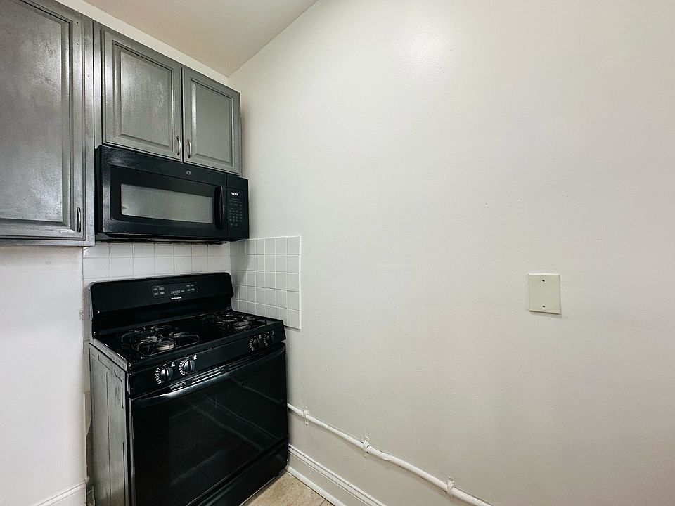 1st image of 548 Bergen Ave #56E