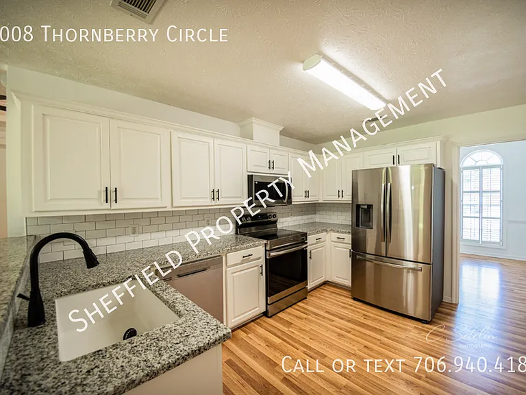 3008 Thornberry Cir — Photo 11