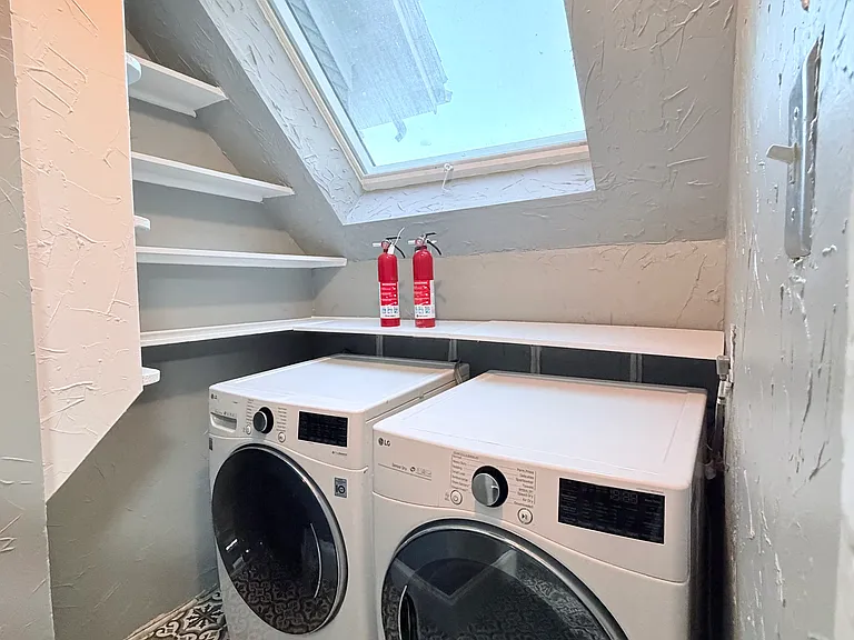 14 Mayfair St #2 — Photo 5