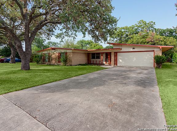 3rd image of 125 Lemonwood Ave