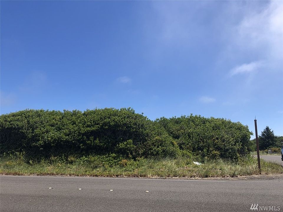 2nd image of 913 Ocean Shores Blvd SE