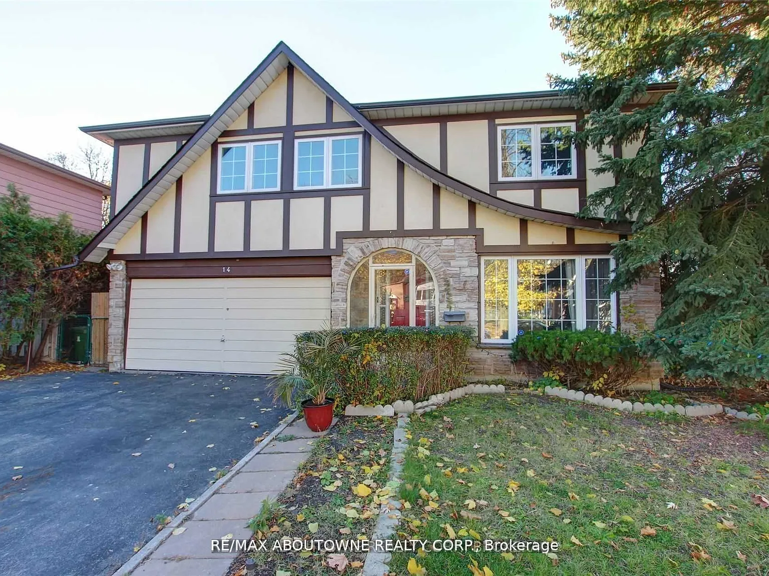 2 bed, $2,200 — Photo 2