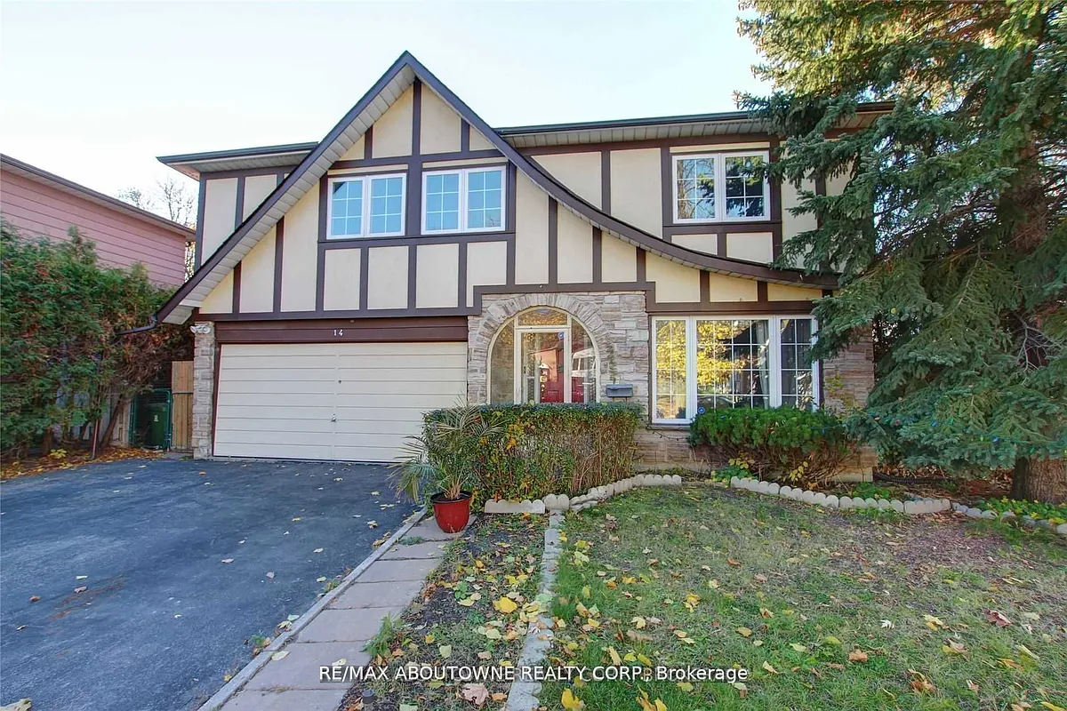 Building Photo - 14 Angus Dr #LOWER